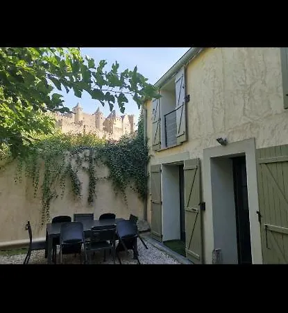 La Maison Cachee *